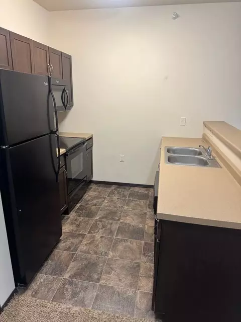 1327 W 23rd Ave, Mitchell, SD 57301