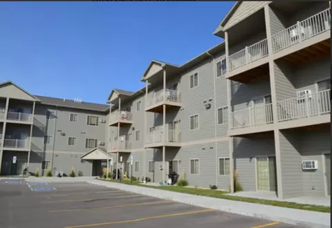 1327 W 23rd Ave, Mitchell, SD 57301