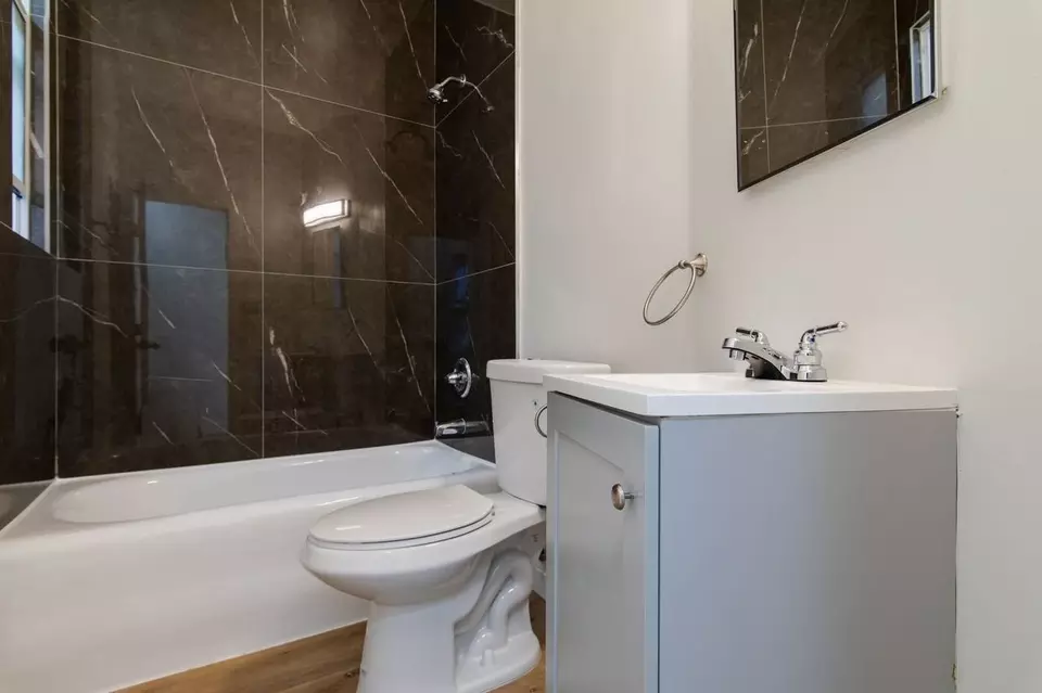  960 S Oxford Ave, Los Angeles, CA 90006 photo 1
