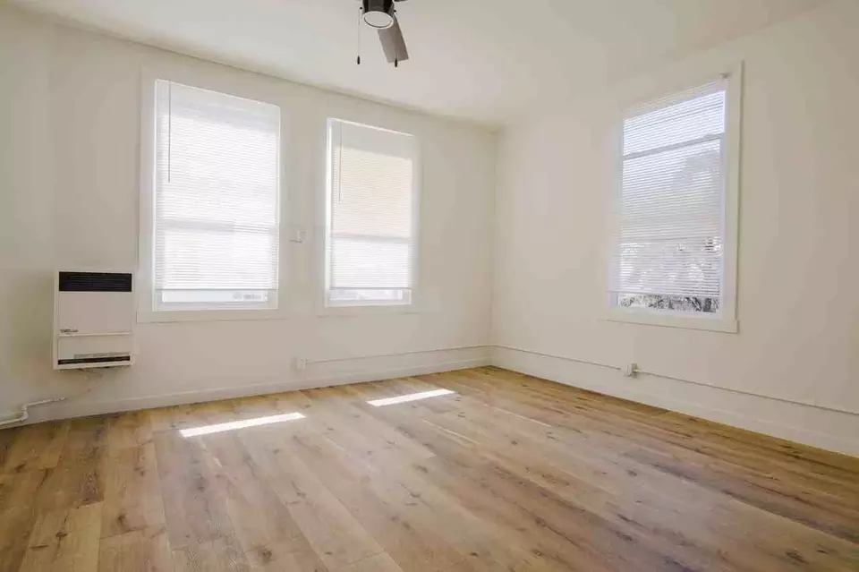  960 S Oxford Ave, Los Angeles, CA 90006 photo 7