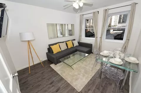 200 E 11th St, New York, NY 10003