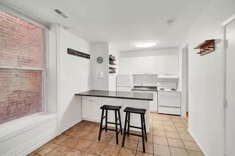 451 W Belden Ave, Chicago, IL 60614 photo 4