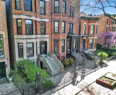 451 W Belden Ave, Chicago, IL 60614 photo 10