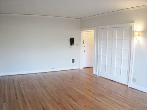 2421 NE Irving St, Portland, OR 97232