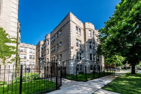 7700 S Kingston Ave, Chicago, IL 60649 photo 13