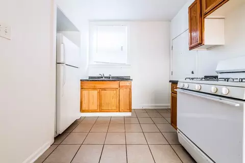 7700 S Kingston Ave, Chicago, IL 60649 photo 5