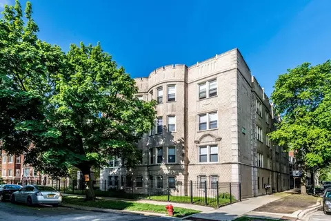 7700 S Kingston Ave, Chicago, IL 60649 photo 2