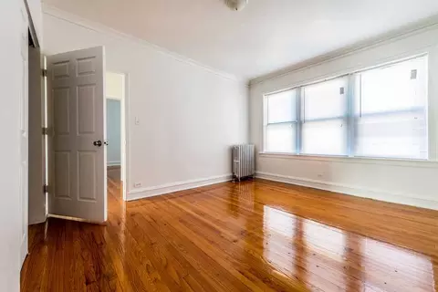 7700 S Kingston Ave, Chicago, IL 60649 photo 9