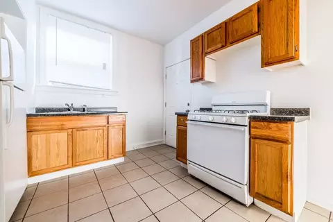 7700 S Kingston Ave, Chicago, IL 60649 photo 6