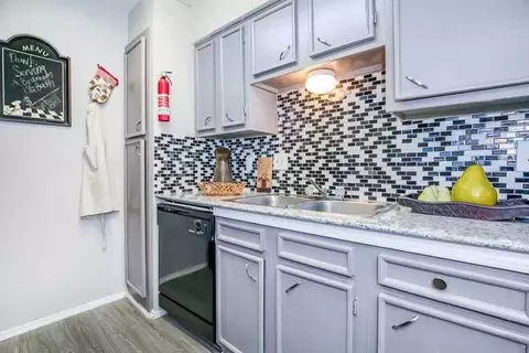 1251 Wilcrest Dr, Houston, TX 77042 photo 5