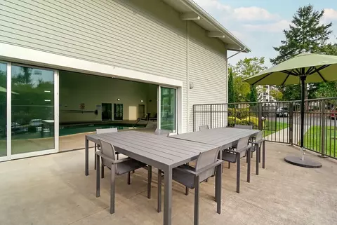 13700 NE 10th Pl, Bellevue, WA 98005 photo 25