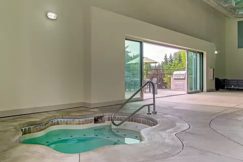 13700 NE 10th Pl, Bellevue, WA 98005 photo 24