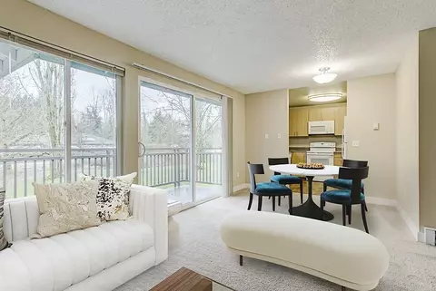 13700 NE 10th Pl, Bellevue, WA 98005 photo 8