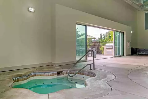 13700 NE 10th Pl, Bellevue, WA 98005 photo 24