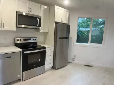 1015 47th St, Emeryville, CA 94608