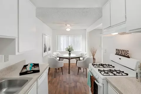 12901 Dale St, Garden Grove, CA 92841 photo 4