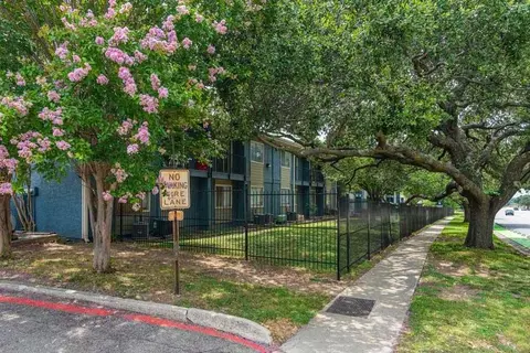 2819 Las Vegas Trl, Fort Worth, TX 76116