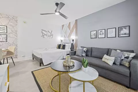 Harding Ave, Miami Beach, FL 33141