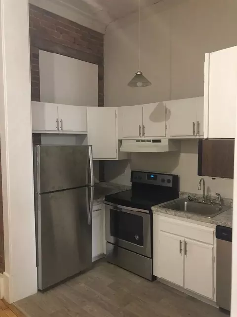 202 W Columbia Ave, Champaign, IL 61820 photo 32