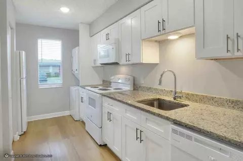 2200 Clover Ridge Ct, Eagle Lake, FL 33839