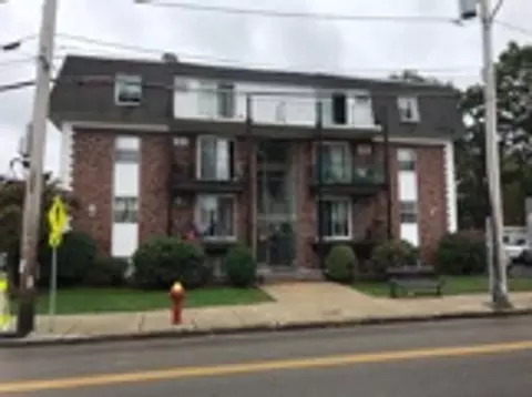56 W Wyoming Ave, Melrose, MA 02176
