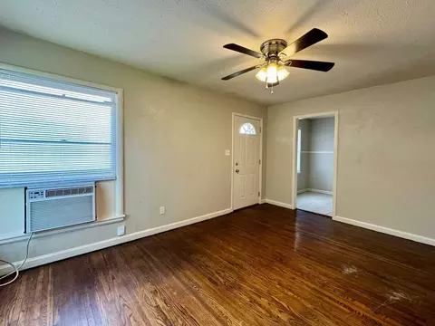719 N Colorado Ct, Wichita, KS 67212