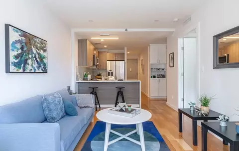 2117 31st Ave, Astoria, NY 11106