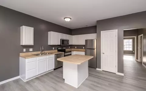 3047 Boardwalk Cir, Fort Wayne, IN 46809