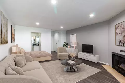 320 S Arnaz Dr, Los Angeles, CA 90048