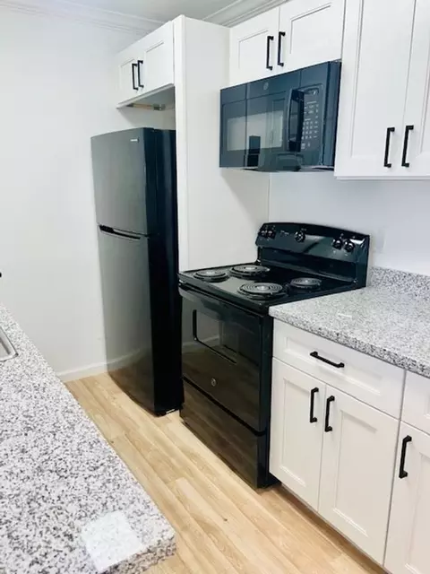 2212 Dunlavy St, Houston, TX 77006