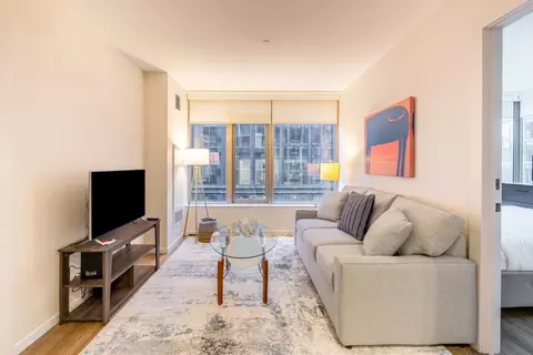 131 Seaport Blvd, Boston, MA 02210