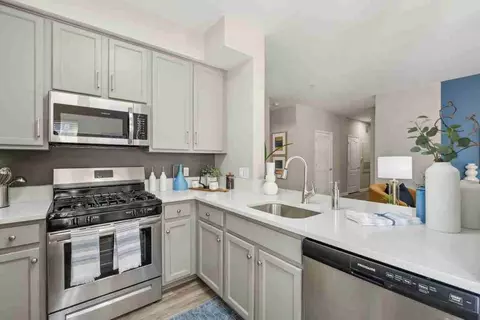 14110 Big Crest Ln, Woodbridge, VA 22191
