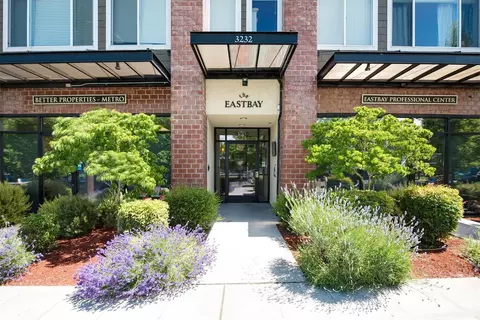 3232 15th Ave W, Seattle, WA 98119