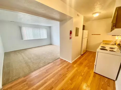 308 Jarvis St, Ypsilanti, MI 48197