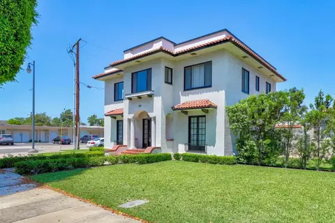 811 E Chapman Ave, Orange, CA 92866