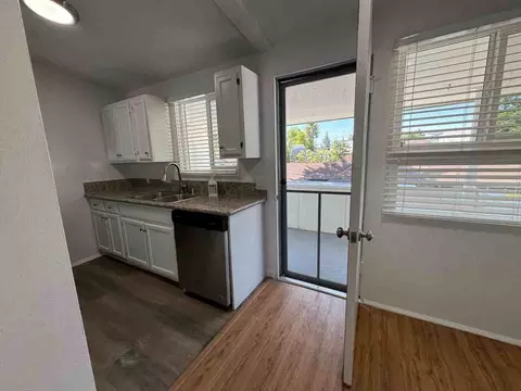 400 N Oakland Ave, Pasadena, CA 91101 photo 2