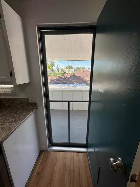 400 N Oakland Ave, Pasadena, CA 91101 photo 8