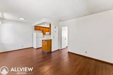 202 E 16th St, Santa Ana, CA 92701