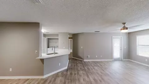 8745 Palm Breeze Rd, Jacksonville, FL 32256 photo 23