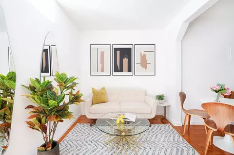 444 W 48th St, New York, NY 10036