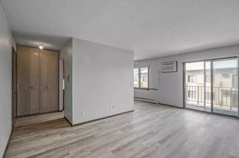 6281 Louisiana Ave N, Brooklyn Park, MN 55428