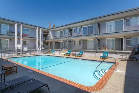 794 Fletcher Ln, Hayward, CA 94544