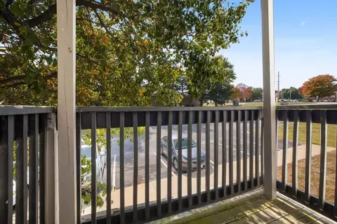 16615 W 139th St, Olathe, KS 66062