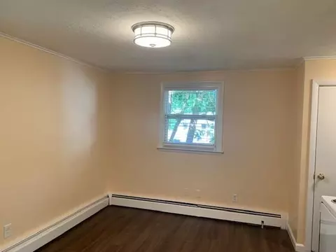 52 Lawrence St, Clinton, MA 01510