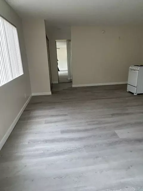 10356 Commerce Ave, Tujunga, CA 91042 photo 3
