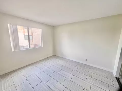 10356 Commerce Ave, Tujunga, CA 91042 photo 8