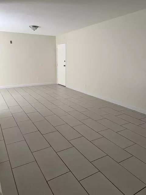 10356 Commerce Ave, Tujunga, CA 91042 photo 10