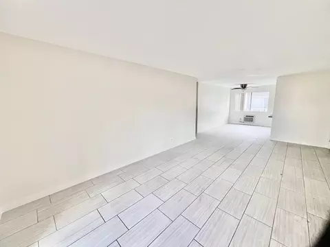 10356 Commerce Ave, Tujunga, CA 91042 photo 3