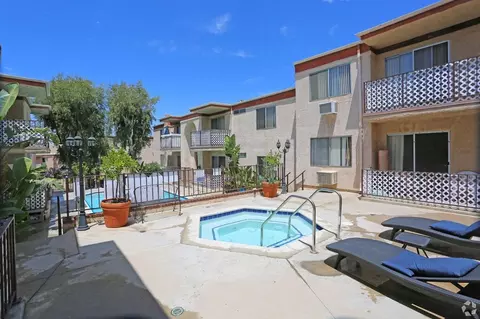 10356 Commerce Ave, Tujunga, CA 91042 photo 7