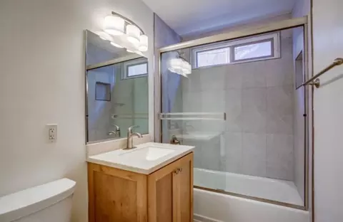 3147 Jefferson St, Carlsbad, CA 92008